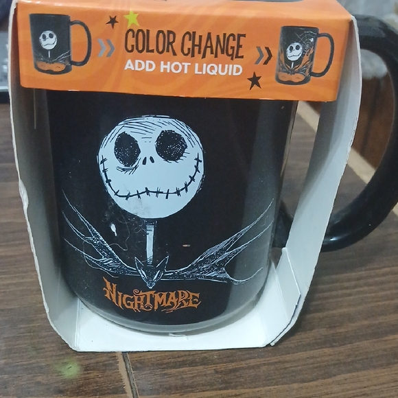 Nightmare Before Christmas Color Change Mug NIB - Picture 1 of 4